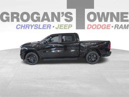 Diamond Black Crystal Pearlcoat 2027 RAM 1500 Laramie