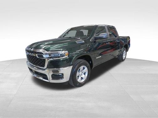 Serrano Green Metallic 2026 RAM 1500 Big Horn/Lone Star