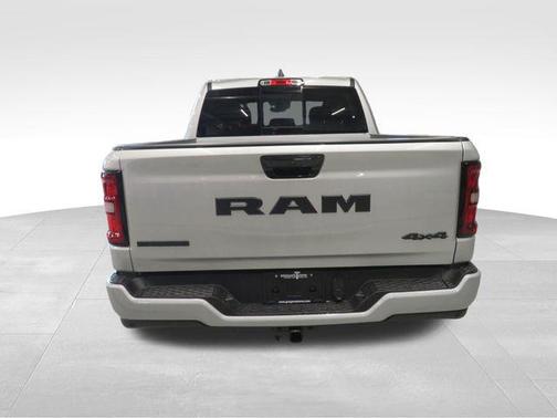 Silver Zynith 2026 RAM 1500 Big Horn/Lone Star