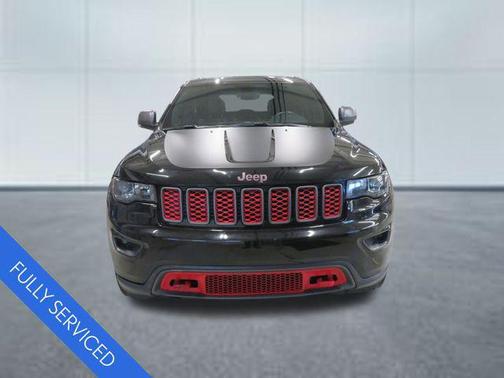 Diamond Black Crystal Pearlcoat 2019 Jeep Grand Cherokee Trailhawk