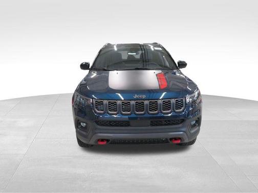 Fathom Blue Pearl Coat 2026 Jeep Compass Trailhawk