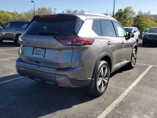 2025 Nissan Rogue SL