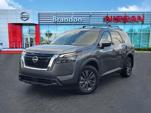 2025 Nissan Pathfinder SV