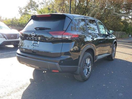 2025 Nissan Rogue S