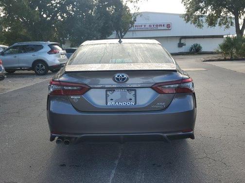 2022 Toyota Camry Hybrid XSE