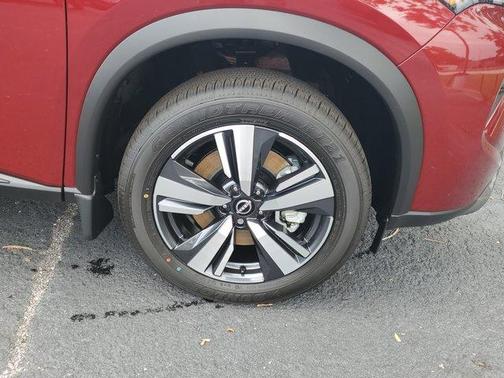 2025 Nissan Rogue SL