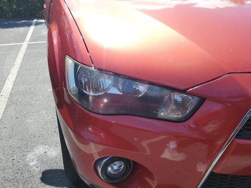 2011 Mitsubishi Outlander SE