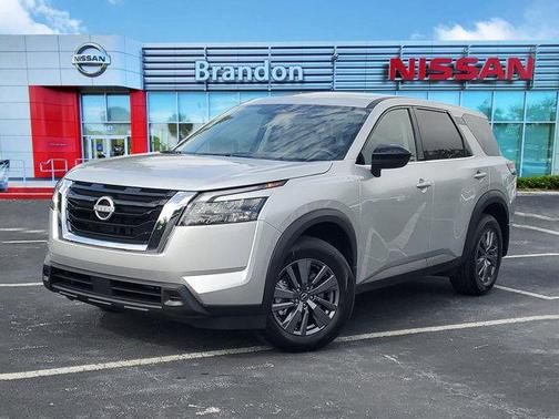 2025 Nissan Pathfinder S