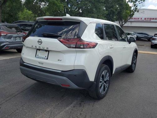 2022 Nissan Rogue SV