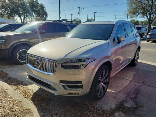 2021 Volvo XC90 T6 Inscription 7 Passenger