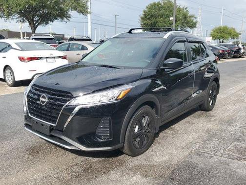 2023 Nissan Kicks S