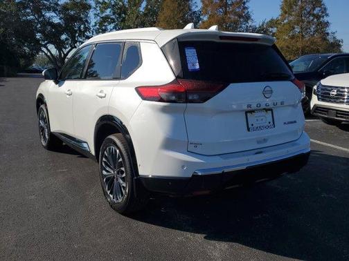 2025 Nissan Rogue Platinum