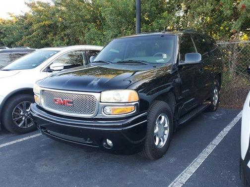 2002 GMC Yukon Denali