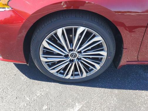 2025 Nissan Altima SL