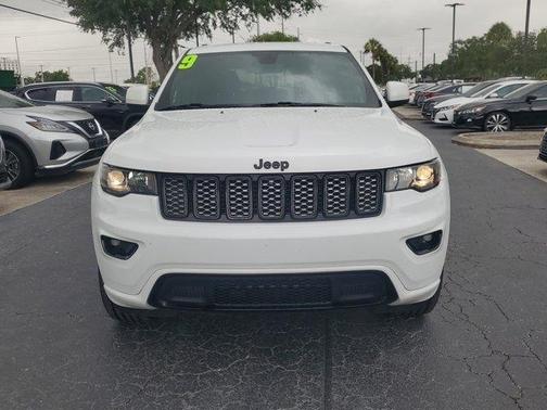 2019 Jeep Grand Cherokee Altitude