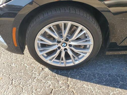 2024 BMW 330 i xDrive