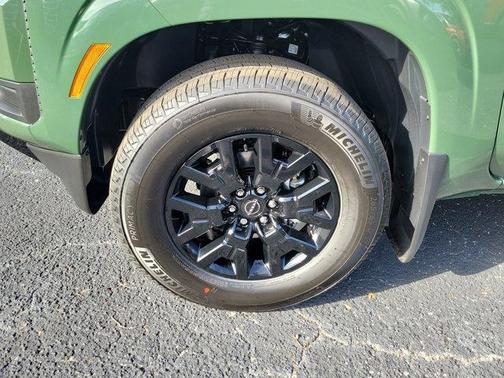 Green 2026 Nissan Frontier SV