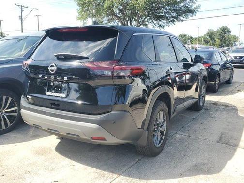 2022 Nissan Rogue S