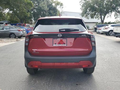 2025 Nissan Kicks SV