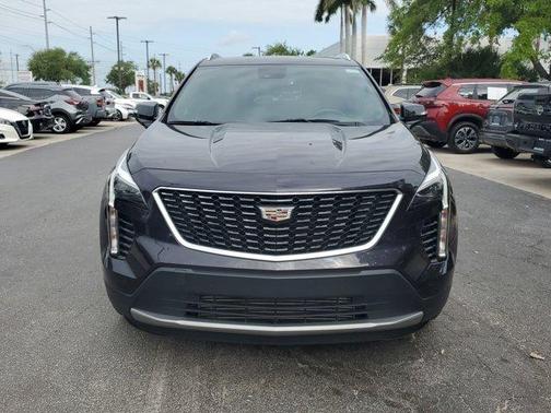 2023 Cadillac XT4 Premium Luxury