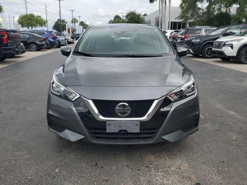 2022 Nissan Versa 1.6 SV