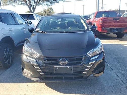 2023 Nissan Versa 1.6 SV