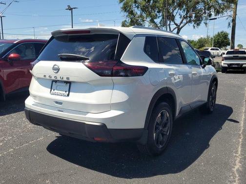2025 Nissan Rogue SV
