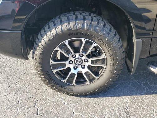 2021 Nissan Titan SV