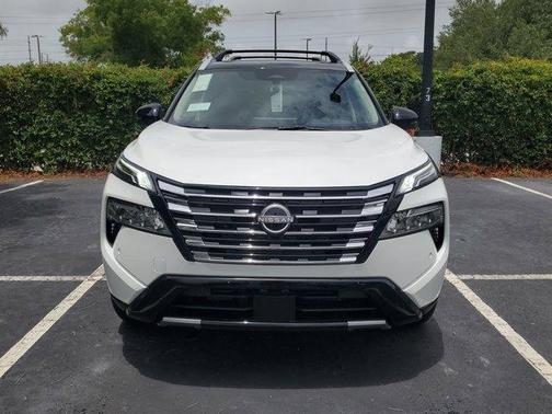 2025 Nissan Rogue Platinum