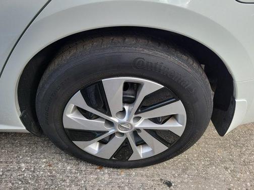 Glacier White 2020 Nissan Altima 2.5 S