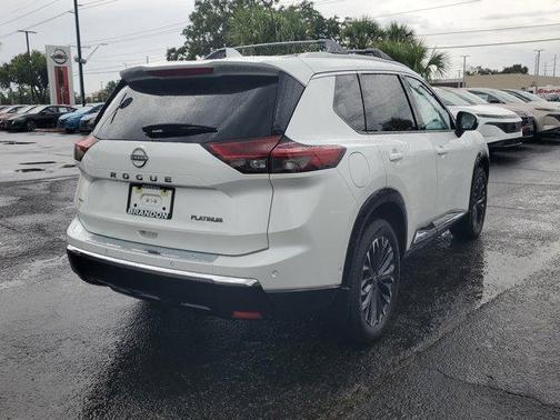 2025 Nissan Rogue Platinum