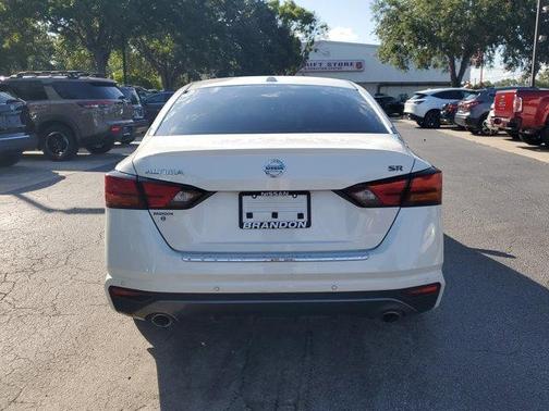 2022 Nissan Altima 2.5 SR