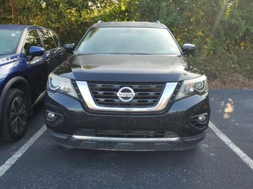 2017 Nissan Pathfinder SL