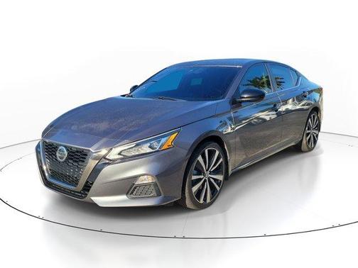 Gun Metallic 2022 Nissan Altima 2.5 SR
