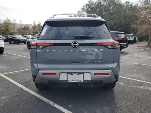 2025 Nissan Pathfinder Platinum