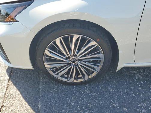 2025 Nissan Altima SL