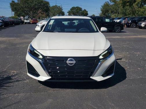 2025 Nissan Altima SL