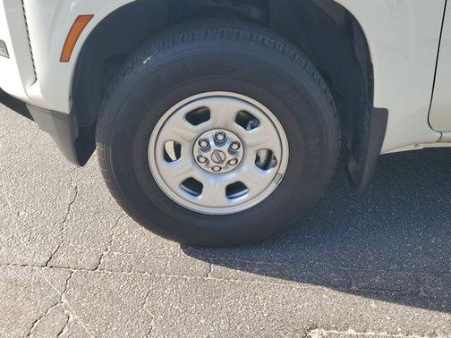 2024 Nissan Frontier S