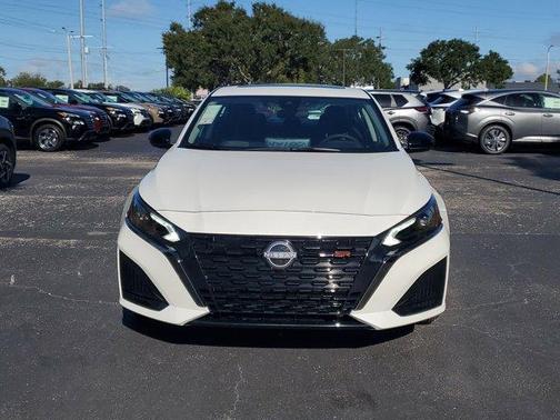 2025 Nissan Altima SR