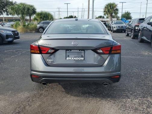 2025 Nissan Altima SL