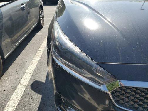 2017 Kia Cadenza Premium