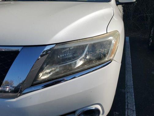 2015 Nissan Pathfinder SL