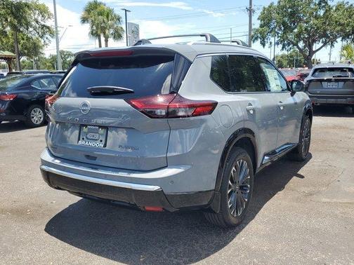 2025 Nissan Rogue Platinum