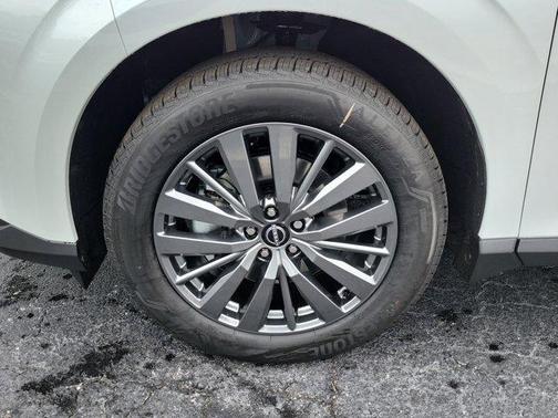 Everest White P 2026 Nissan Murano SL