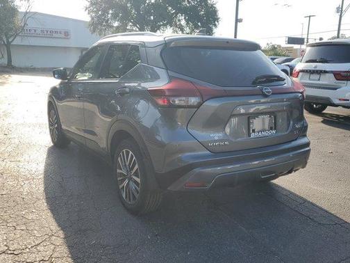 2023 Nissan Kicks SV
