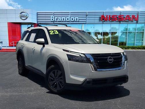 2023 Nissan Pathfinder SV
