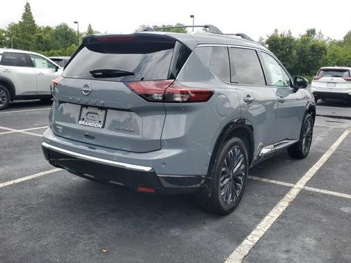 2025 Nissan Rogue Platinum
