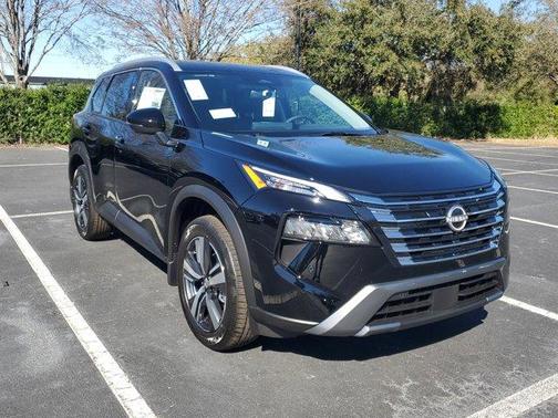 2025 Nissan Rogue SL