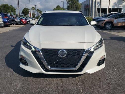 2020 Nissan Altima 2.0 Platinum
