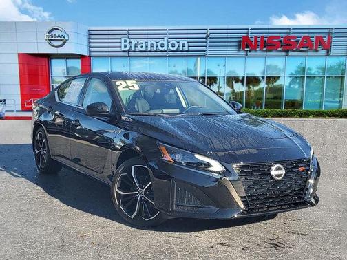 2025 Nissan Altima SR